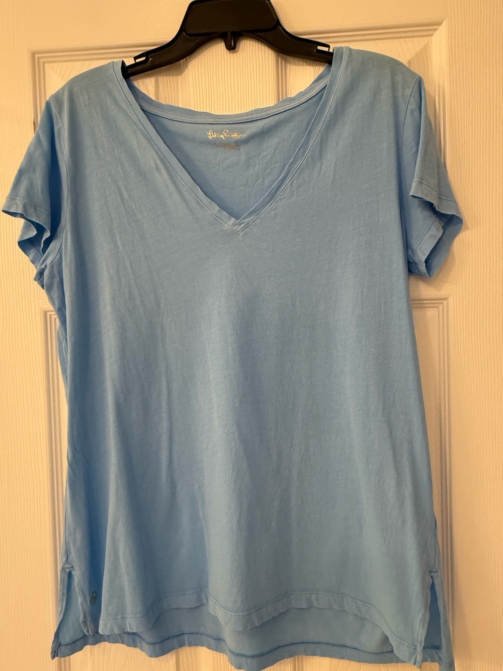 Lilly Pulitzer Light Blue V-Neck Short Sleeve Tee